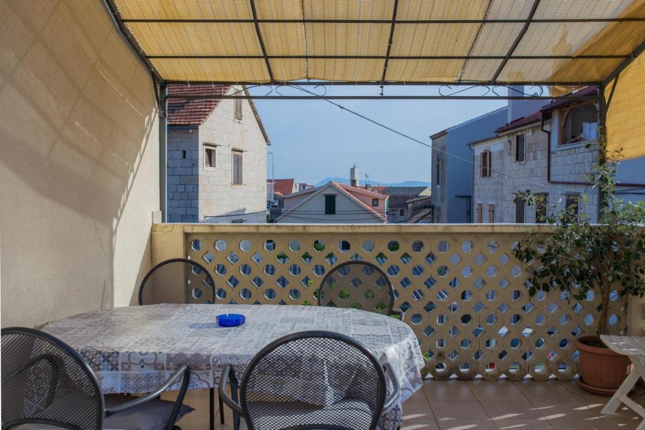 Apartmani Katija Komiža Exterior foto